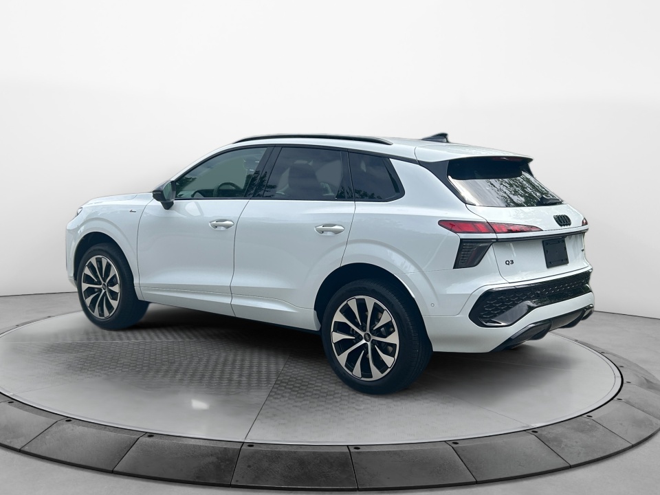 WA1ABCFJ8T1090300 2026 Audi Q3 S line