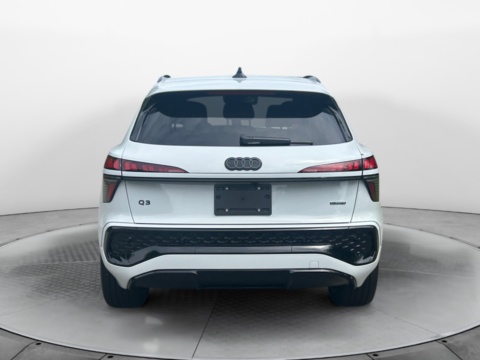 WA1ABCFJ8T1090300 2026 Audi Q3 S line