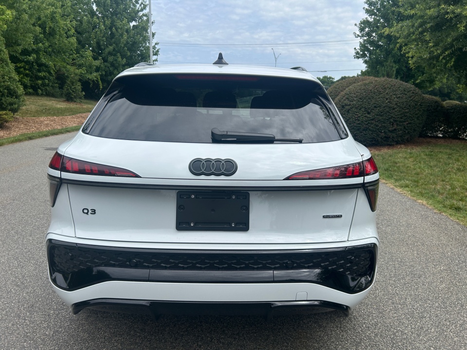 WA1ABCFJ8T1090300 2026 Audi Q3 S line