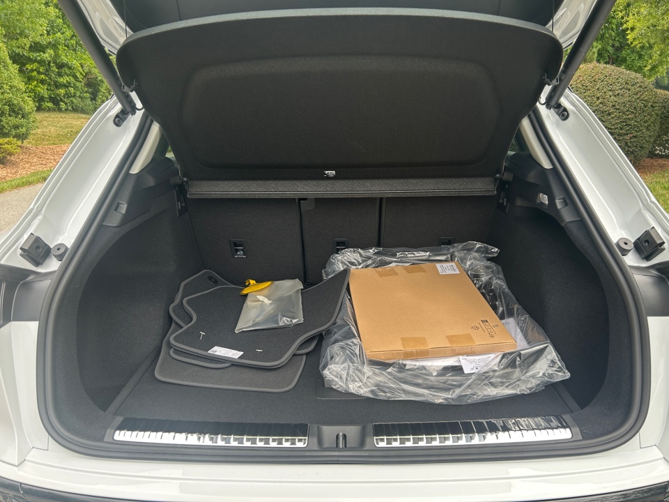 WA1ABCFJ8T1090300 2026 Audi Q3 S line