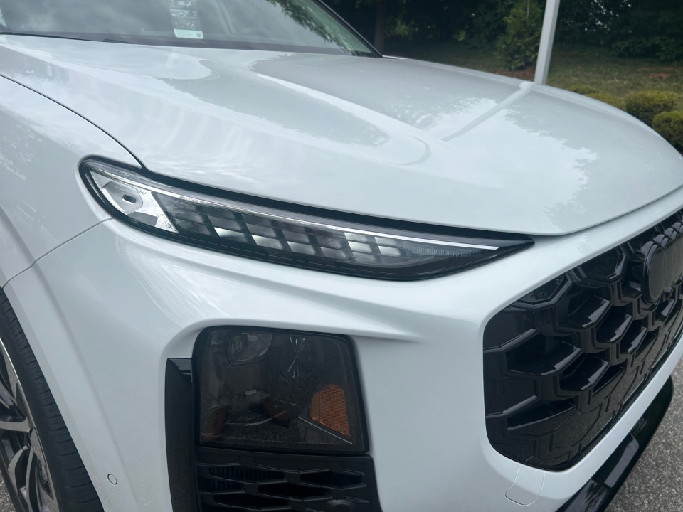 WA1ABCFJ8T1090300 2026 Audi Q3 S line