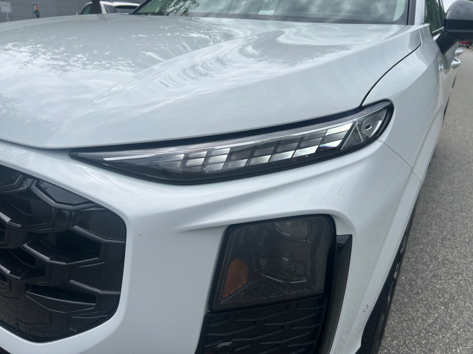 WA1ABCFJ8T1090300 2026 Audi Q3 S line