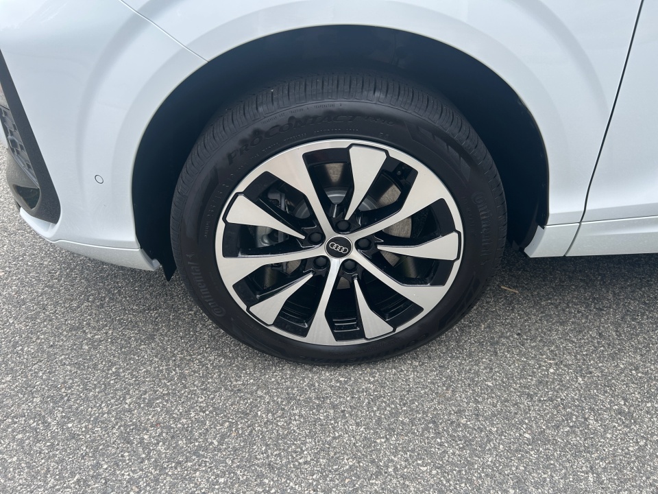 WA1ABCFJ8T1090300 2026 Audi Q3 S line