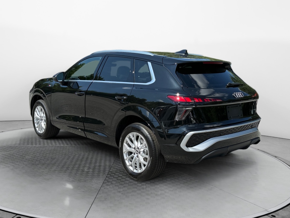 WA1ABCFJ9T1087812 2026 Audi Q3 S line