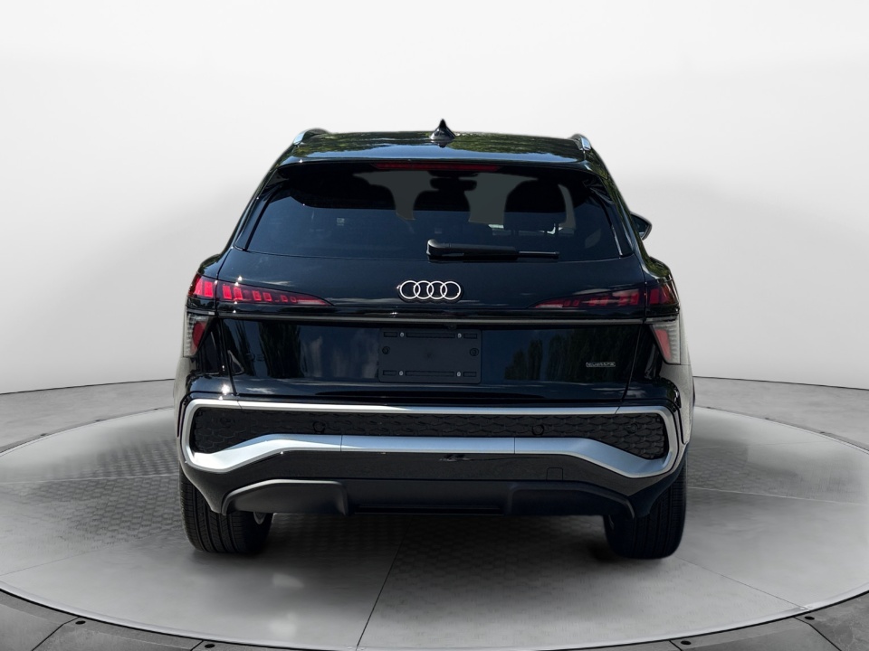 WA1ABCFJ9T1087812 2026 Audi Q3 S line