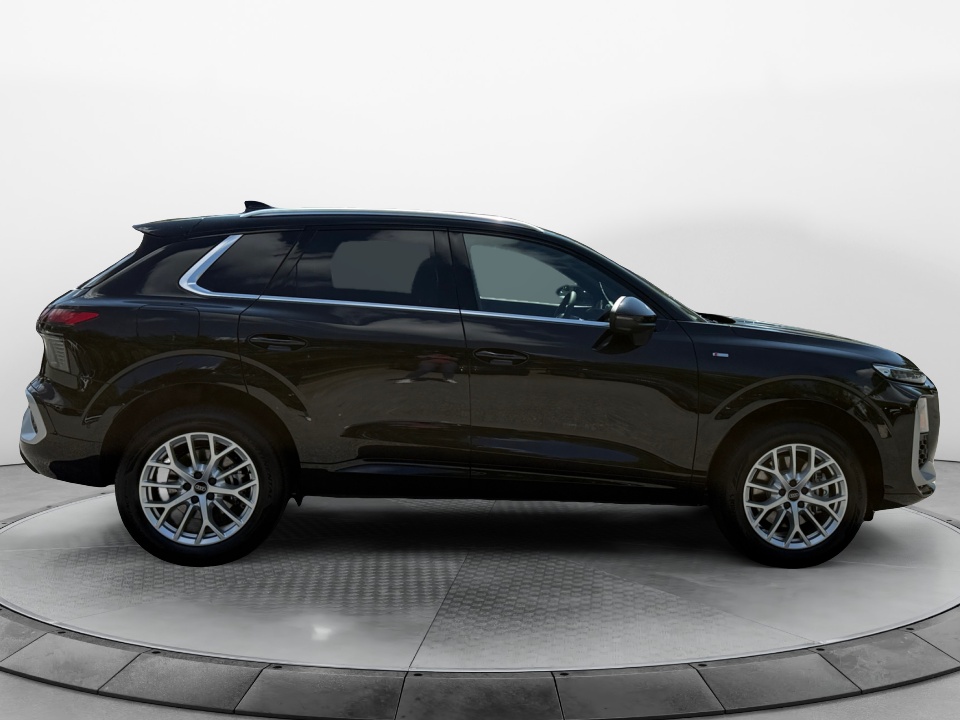 WA1ABCFJ9T1087812 2026 Audi Q3 S line