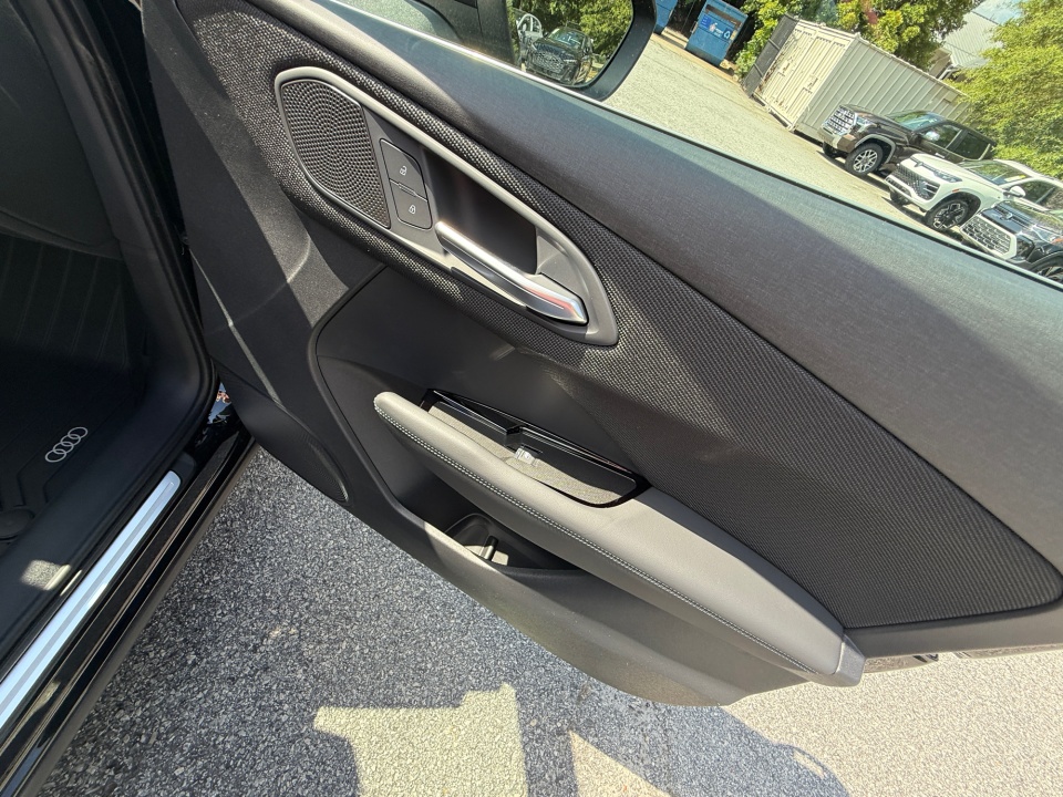 WA1ABCFJ9T1087812 2026 Audi Q3 S line