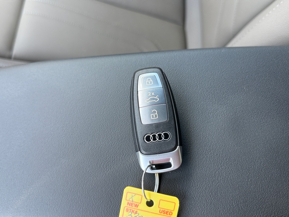 WA1ABCFJ9T1087812 2026 Audi Q3 S line