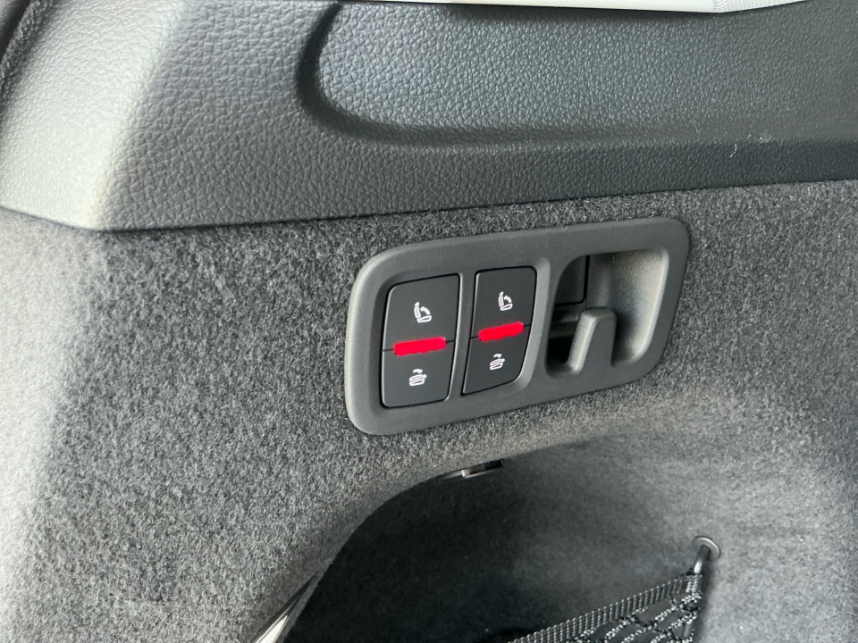 WA1ACBF76TD014102 2026 Audi Q7 Premium