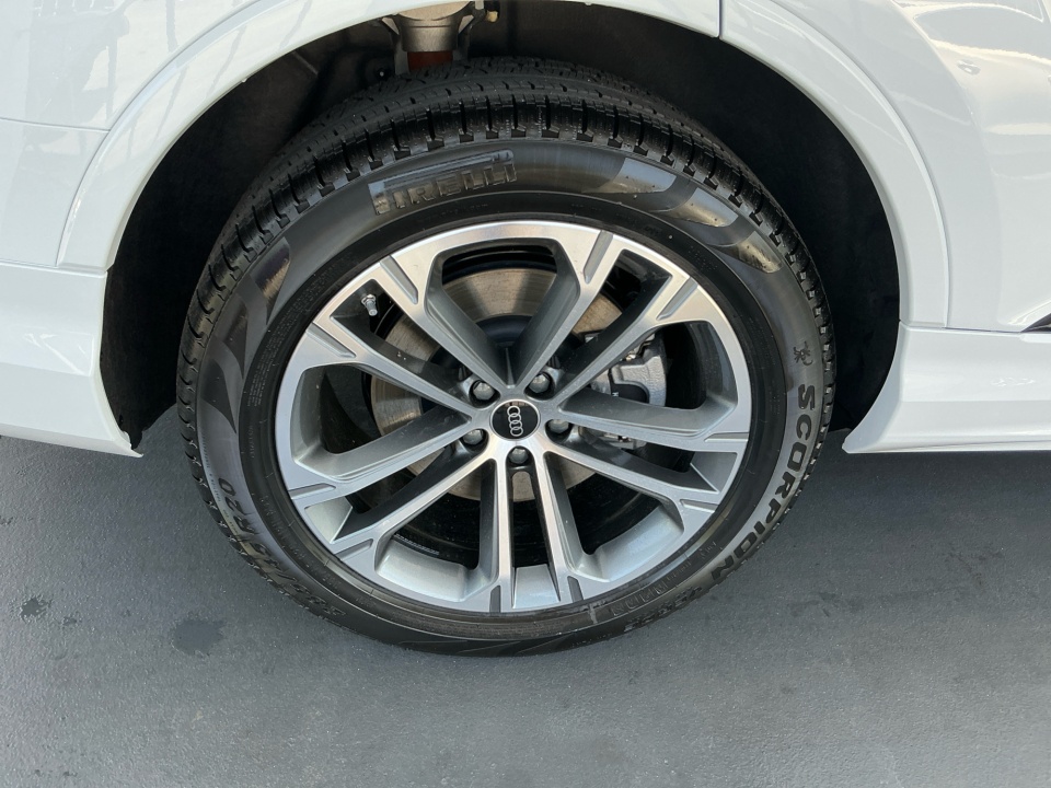WA1ACBF76TD014102 2026 Audi Q7 Premium