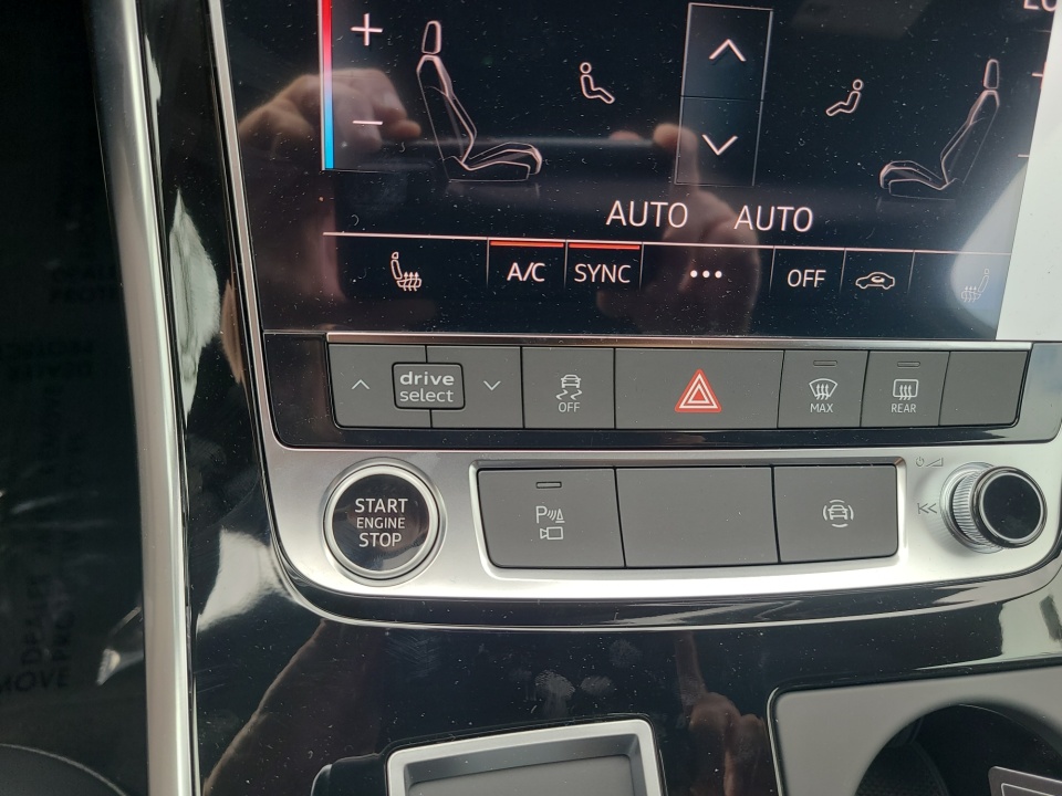 WA1ACBF7XTD021277 2026 Audi Q7 Premium