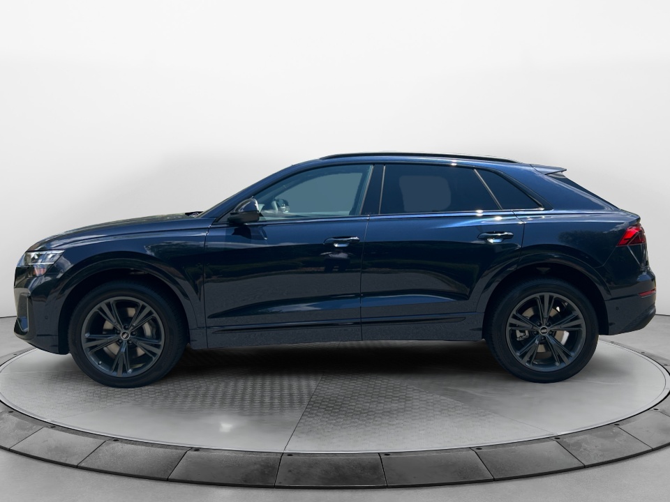 WA1AVBF12TD033462 2026 Audi Q8 Premium