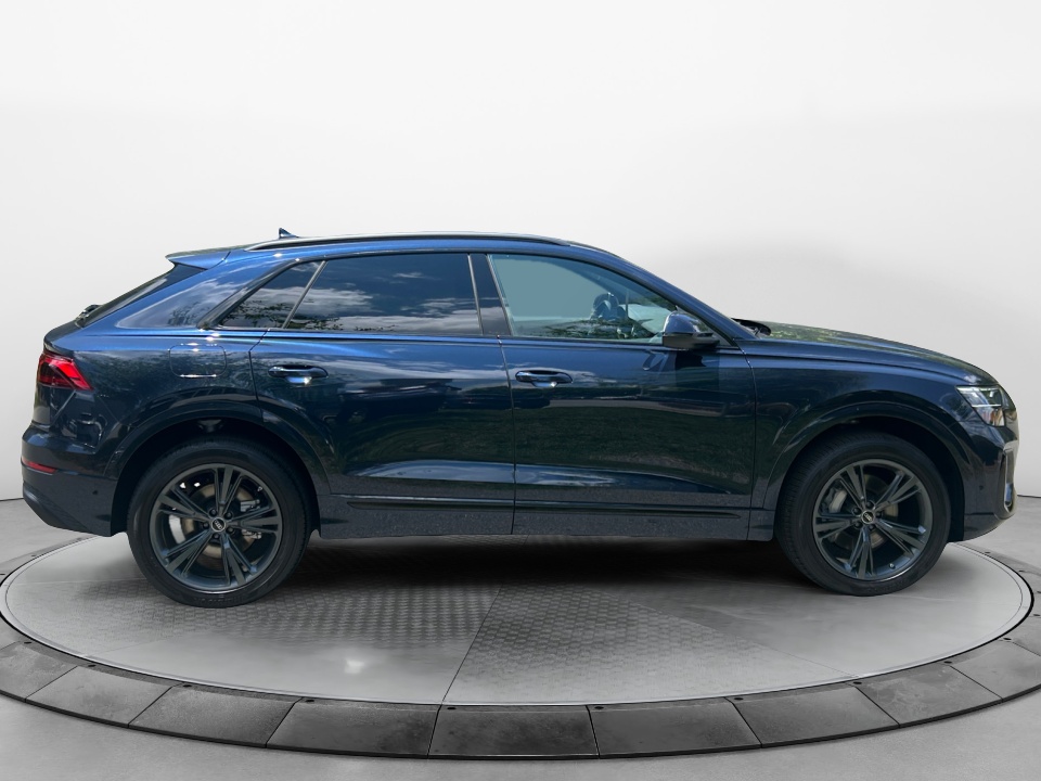 WA1AVBF12TD033462 2026 Audi Q8 Premium