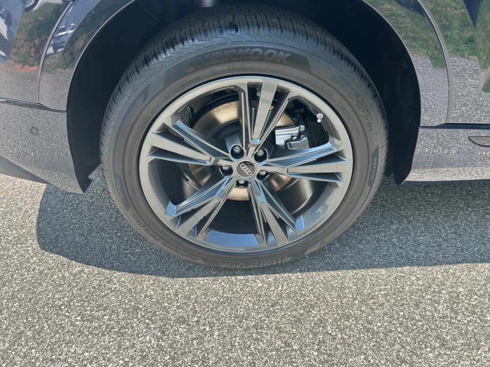 WA1AVBF12TD033462 2026 Audi Q8 Premium