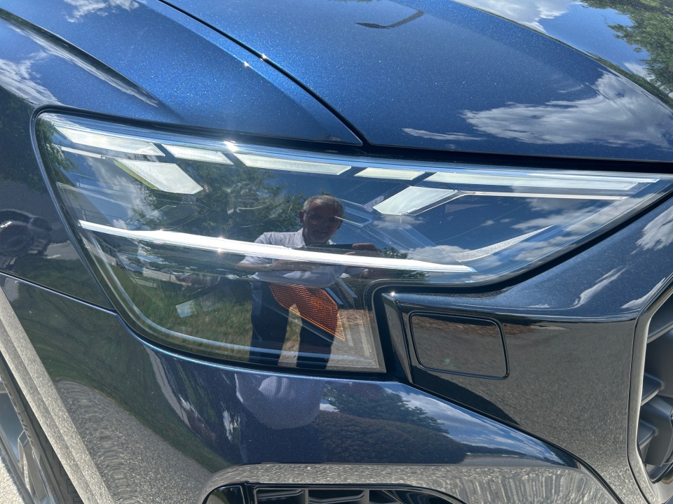 WA1AVBF12TD033462 2026 Audi Q8 Premium