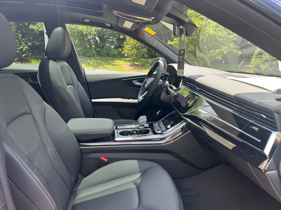 WA1AVBF12TD033462 2026 Audi Q8 Premium