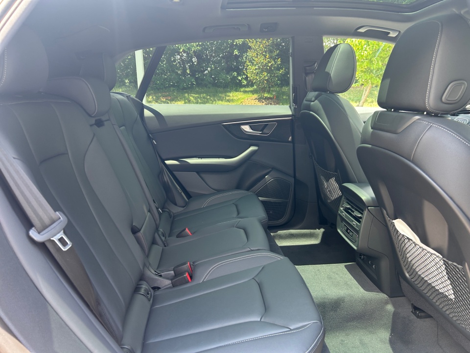 WA1AVBF12TD033462 2026 Audi Q8 Premium
