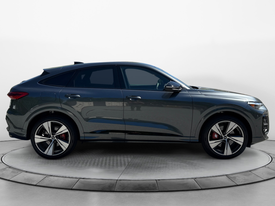 WA1B5AGU8T2032464 2026 Audi SQ5 Sportback Premium Plus TFSI quattro S tronic