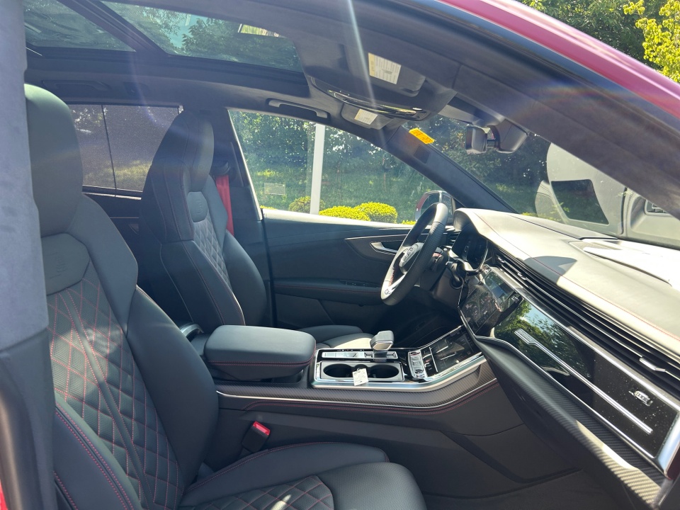 WA1CWBF12TD035458 2026 Audi SQ8 Prestige