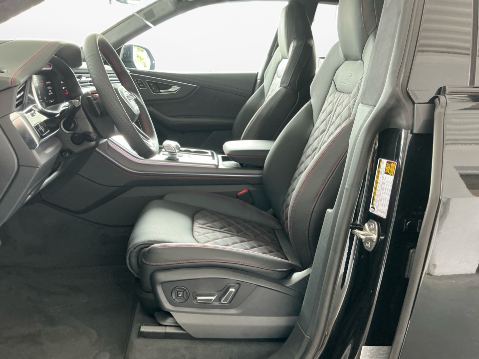 WA1CWBF18TD035478 2026 Audi SQ8 Prestige
