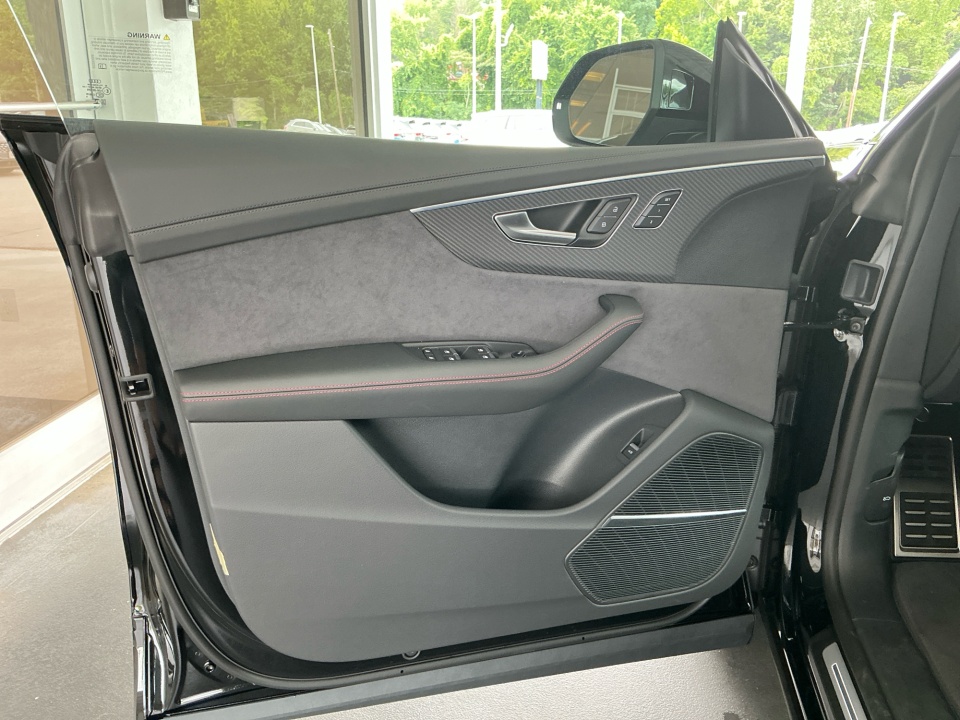 WA1CWBF18TD035478 2026 Audi SQ8 Prestige