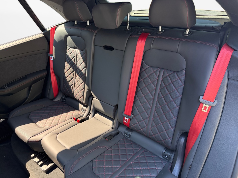 WA1CWBF1XTD030430 2026 Audi SQ8 Prestige