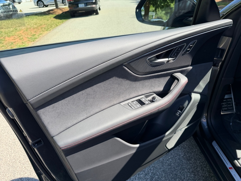 WA1CWBF1XTD030430 2026 Audi SQ8 Prestige