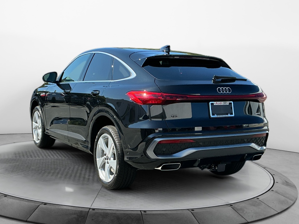 WA1EAAGU0S2062534 2025 Audi Q5 Sportback Premium Plus