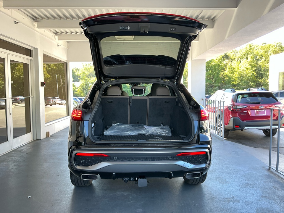 WA1EAAGU0S2062534 2025 Audi Q5 Sportback Premium Plus