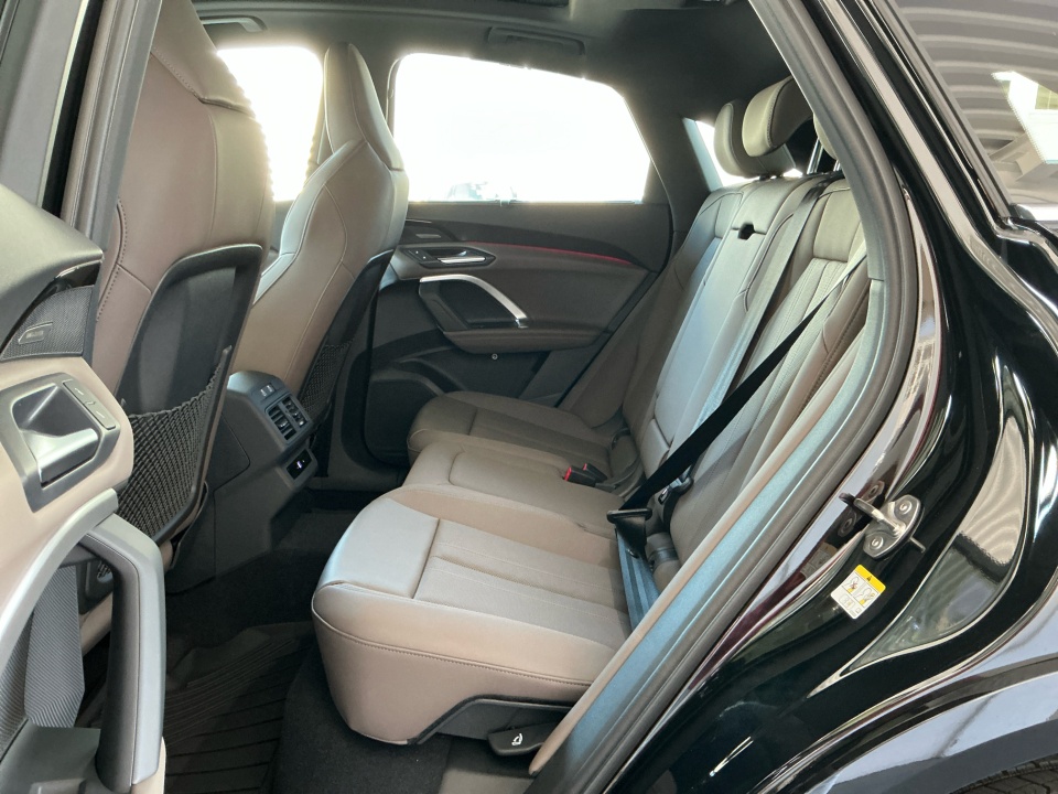 WA1EAAGU0S2062534 2025 Audi Q5 Sportback Premium Plus