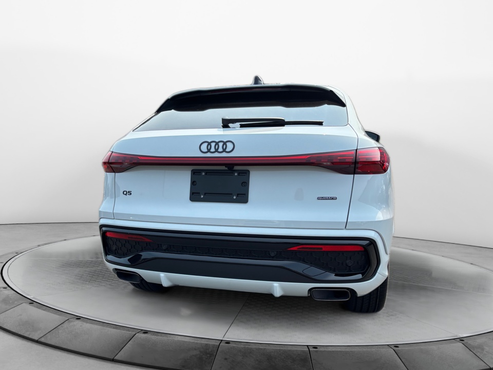 WA1EAAGUXT2048318 2026 Audi Q5 Sportback Premium Plus