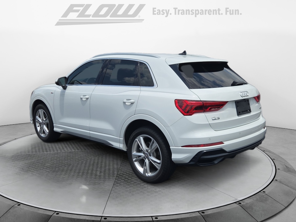WA1EECF30K1063052 2019 Audi Q3 S line Premium Plus