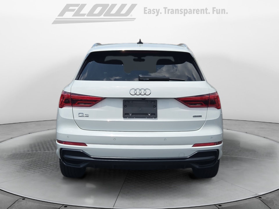 WA1EECF30K1063052 2019 Audi Q3 S line Premium Plus