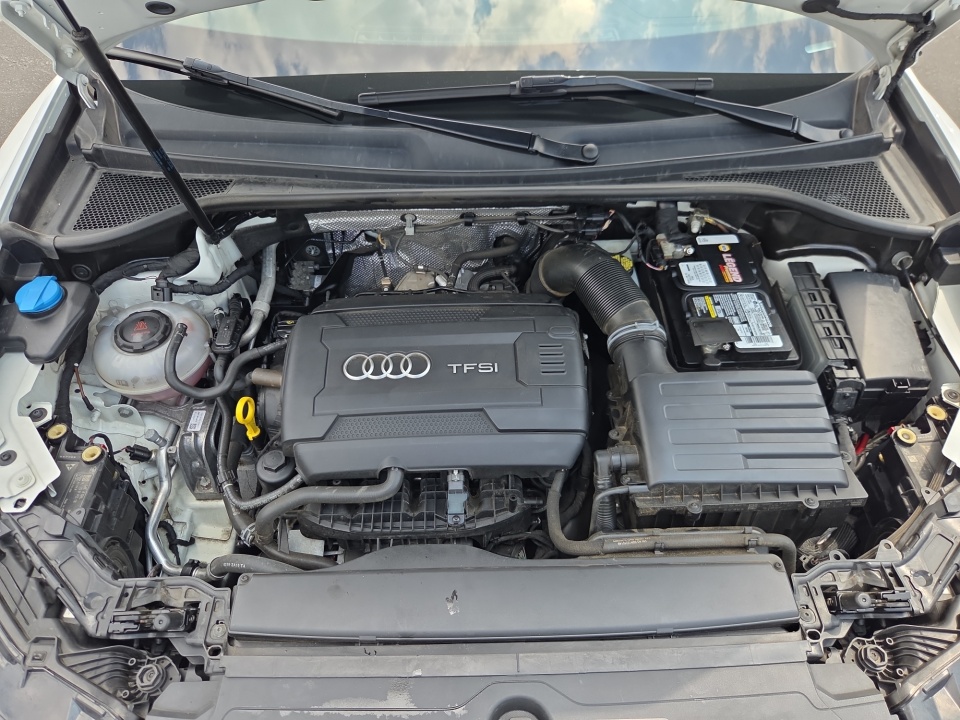 WA1EECF30K1063052 2019 Audi Q3 S line Premium Plus
