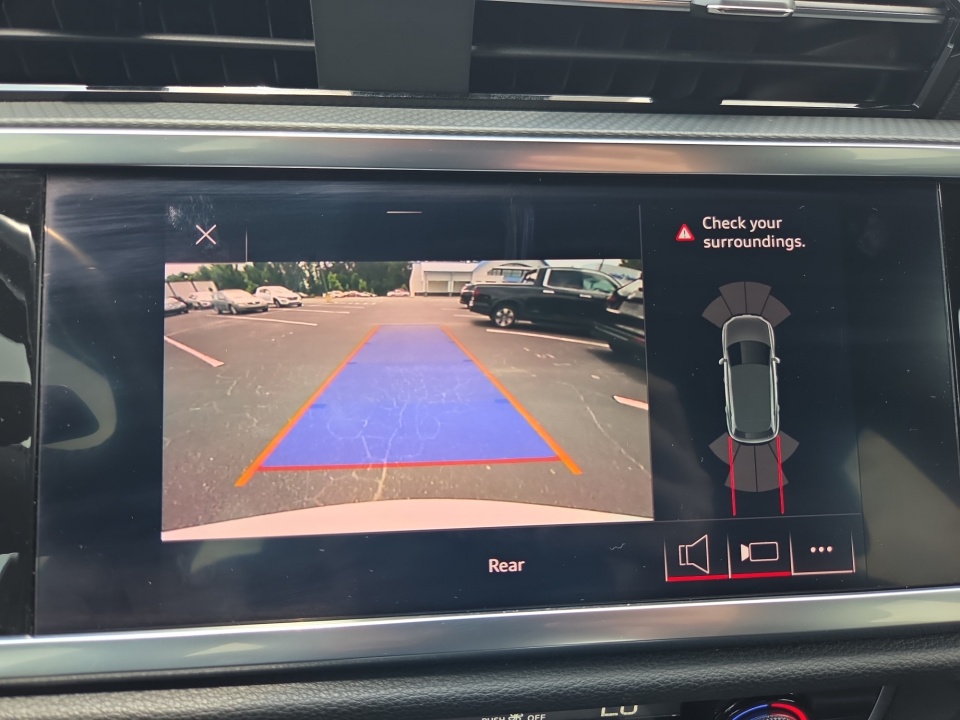 WA1EECF30K1063052 2019 Audi Q3 S line Premium Plus