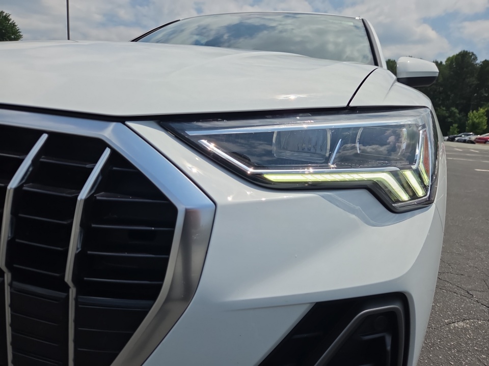 WA1EECF30K1063052 2019 Audi Q3 S line Premium Plus