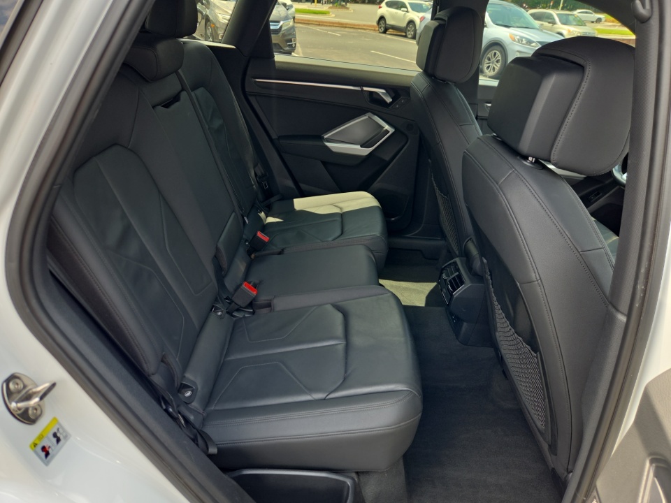WA1EECF30K1063052 2019 Audi Q3 S line Premium Plus