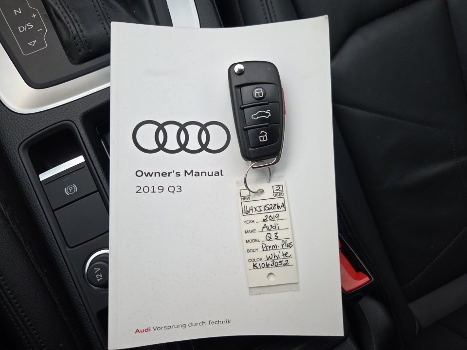 WA1EECF30K1063052 2019 Audi Q3 S line Premium Plus