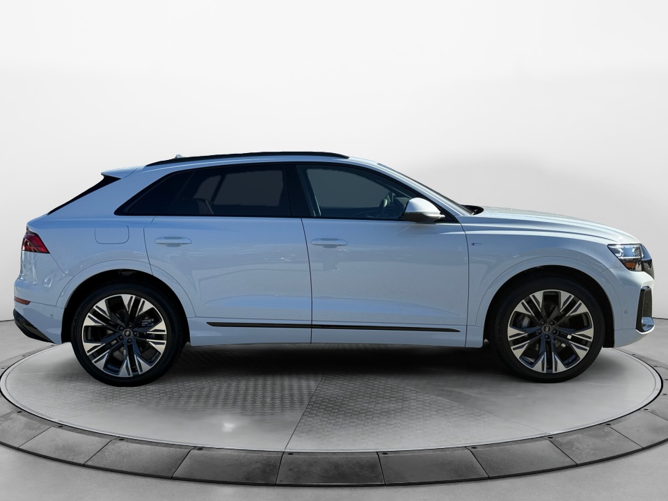 WA1EVBF10TD016144 2026 Audi Q8 Premium Plus 55 TFSI quattro Tiptronic