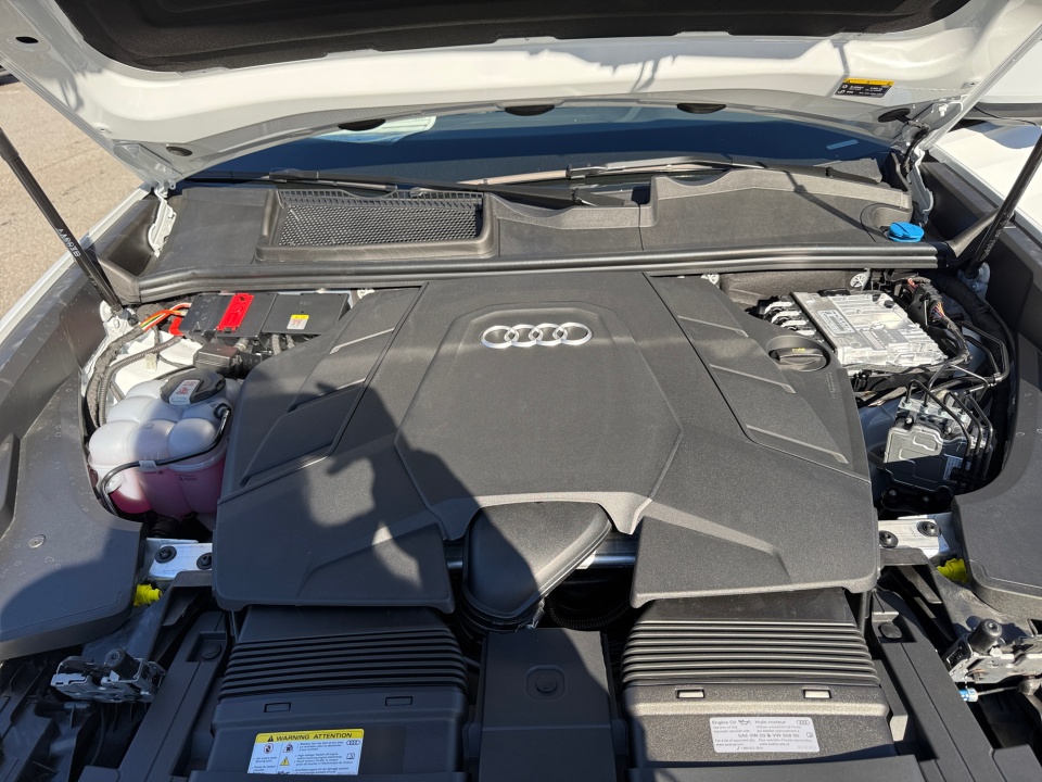 WA1EVBF10TD016144 2026 Audi Q8 Premium Plus 55 TFSI quattro Tiptronic