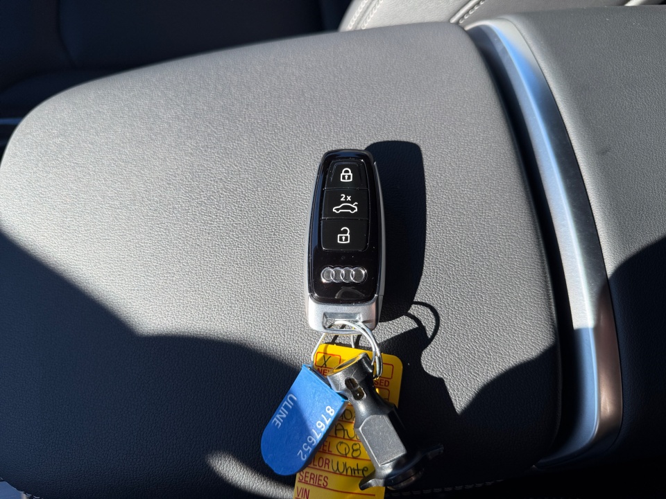 WA1EVBF10TD016144 2026 Audi Q8 Premium Plus 55 TFSI quattro Tiptronic