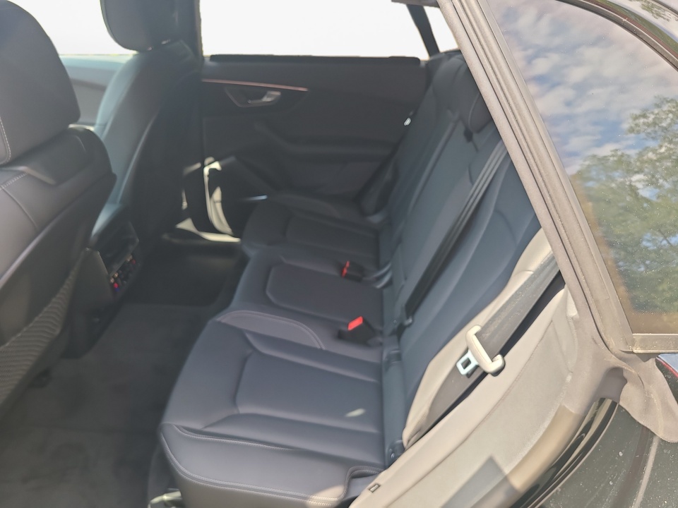 WA1EVBF10VD003476 2027 Audi Q8 Premium Plus