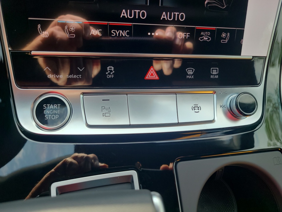 WA1EVBF10VD003476 2027 Audi Q8 Premium Plus
