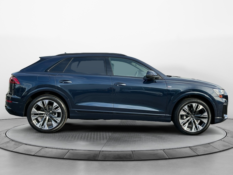 WA1EVBF14TD015658 2026 Audi Q8 Premium Plus 55 TFSI quattro Tiptronic