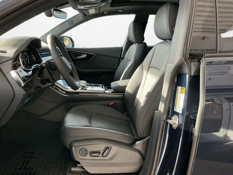 WA1EVBF14TD015658 2026 Audi Q8 Premium Plus 55 TFSI quattro Tiptronic