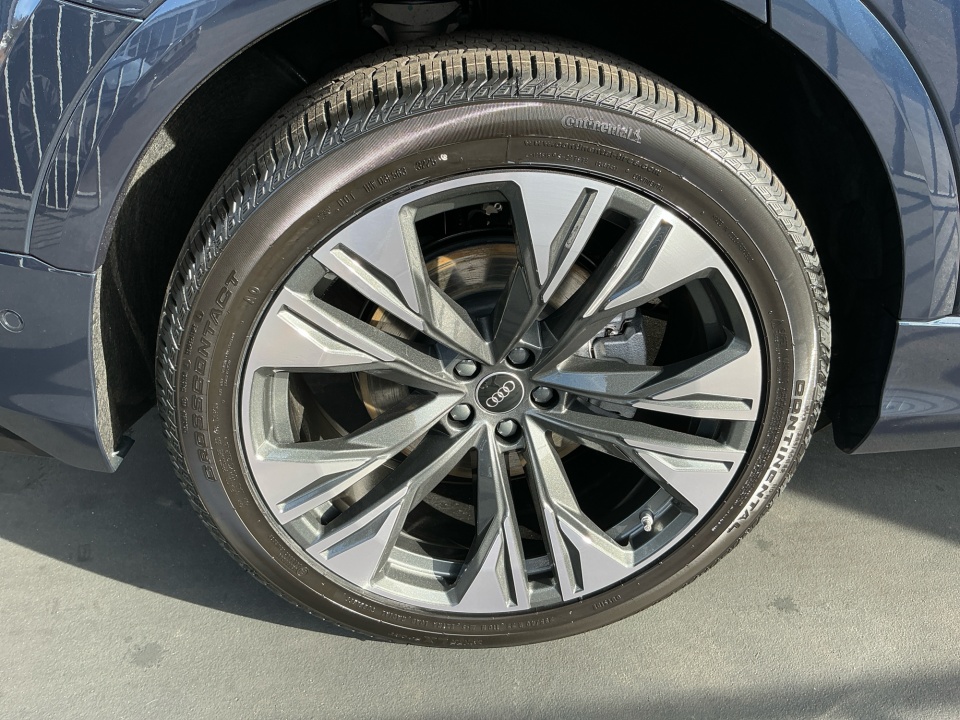 WA1EVBF14TD015658 2026 Audi Q8 Premium Plus 55 TFSI quattro Tiptronic