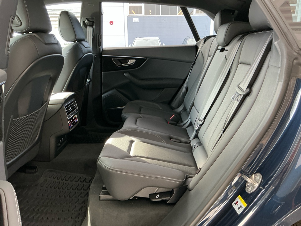 WA1EVBF14TD015658 2026 Audi Q8 Premium Plus 55 TFSI quattro Tiptronic