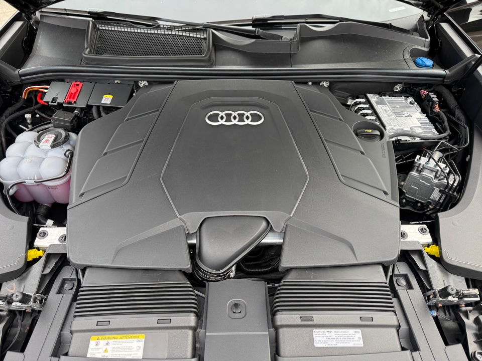 WA1EVBF14TD015773 2026 Audi Q8 Premium Plus 55 TFSI quattro Tiptronic