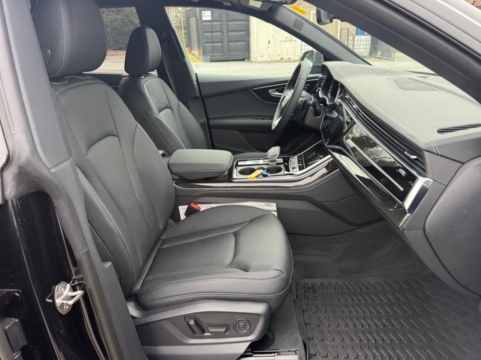 WA1EVBF14TD015773 2026 Audi Q8 Premium Plus 55 TFSI quattro Tiptronic