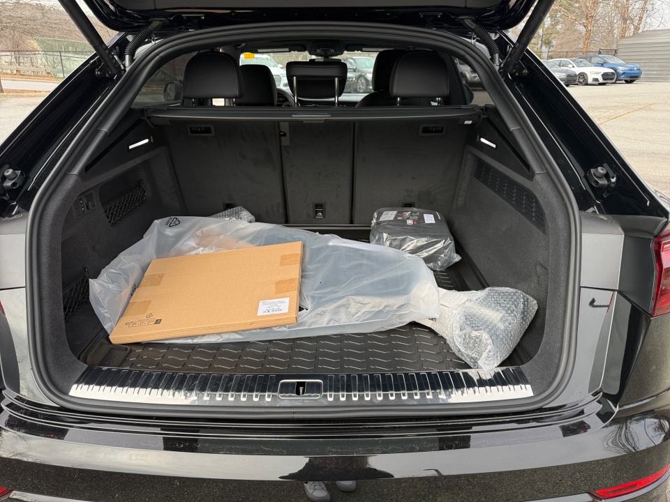 WA1EVBF15TD017323 2026 Audi Q8 Premium Plus 55 TFSI quattro Tiptronic